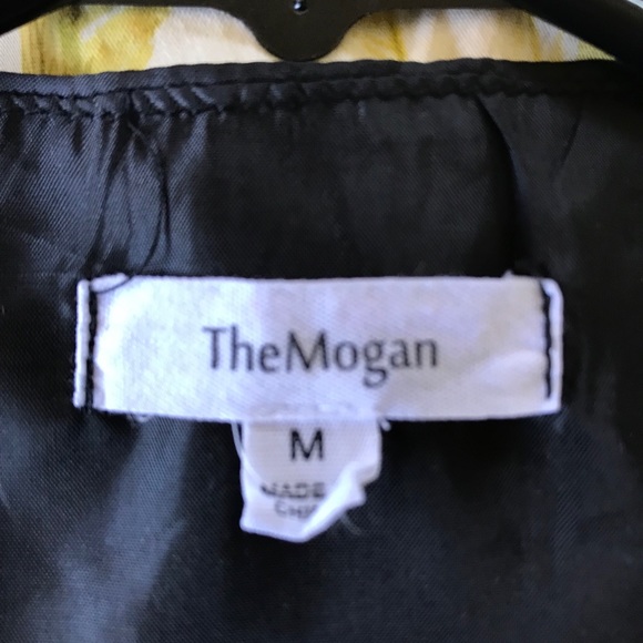 Women’s Medium Black Vest fitted - Picture 3 of 4